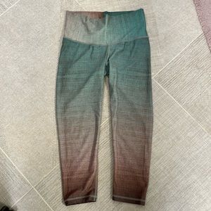 Yoga/ workout leggings